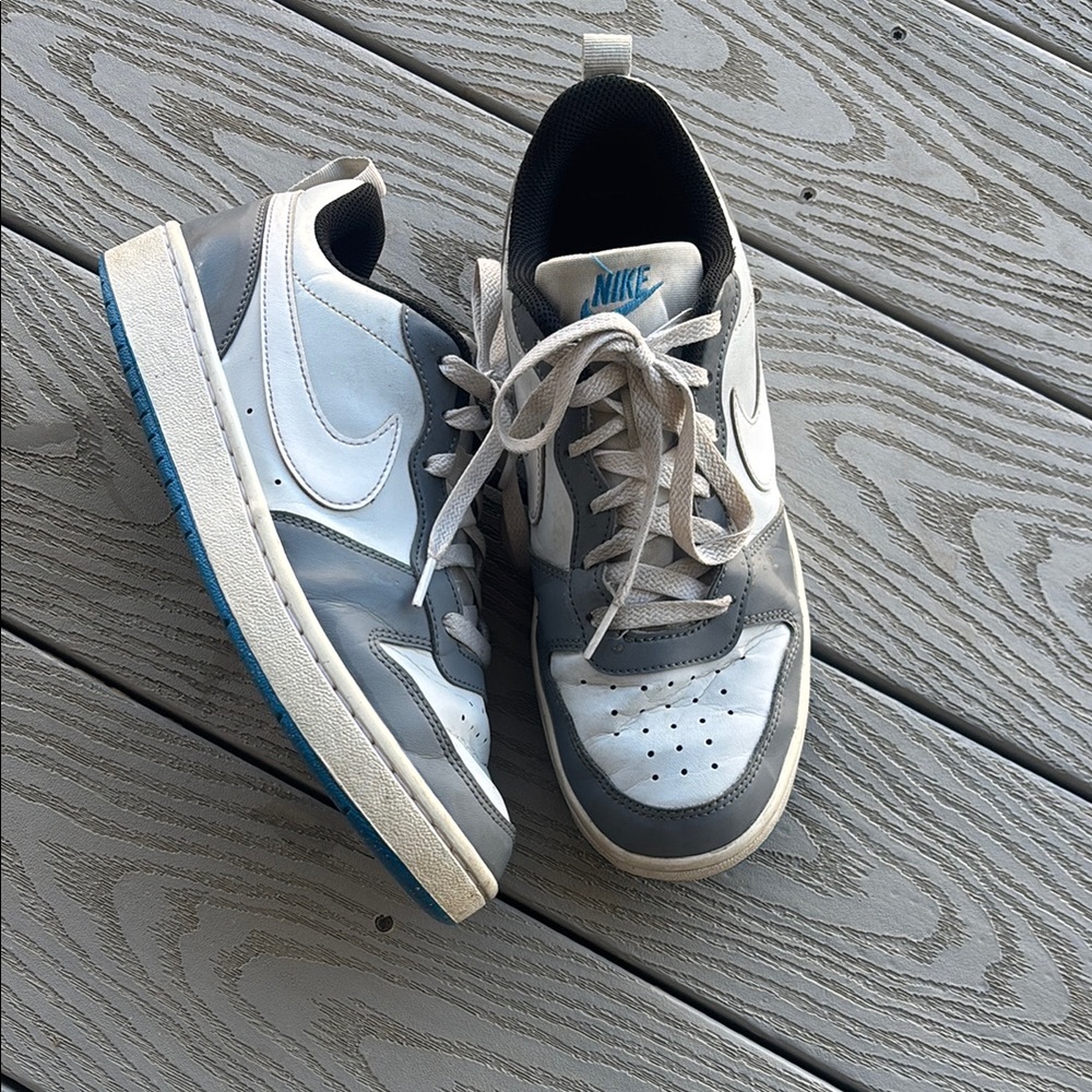 Boys Nike Dunks - 6.5